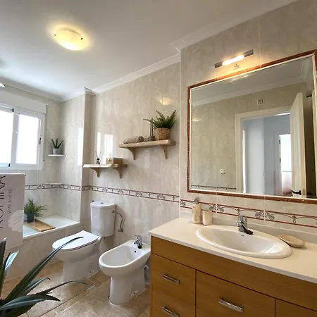 Casa Romina, Semi-detached With Shared Pool Near La Zenia