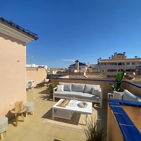 Casa Romina, Semi-detached With Shared Pool Near La Zenia Holiday home