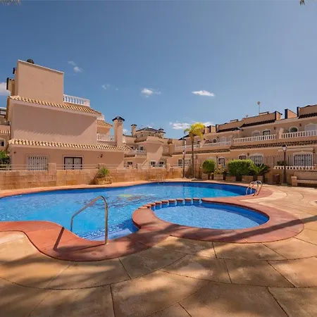 Holiday home Casa Romina, Semi-detached With Shared Pool Near La Zenia *