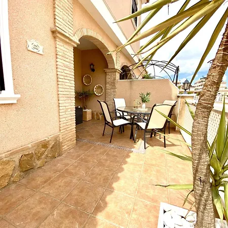 Casa Romina, Semi-detached With Shared Pool Near La Zenia Holiday home *