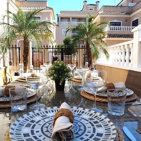Holiday home Casa Romina, Semi-detached With Shared Pool Near La Zenia *